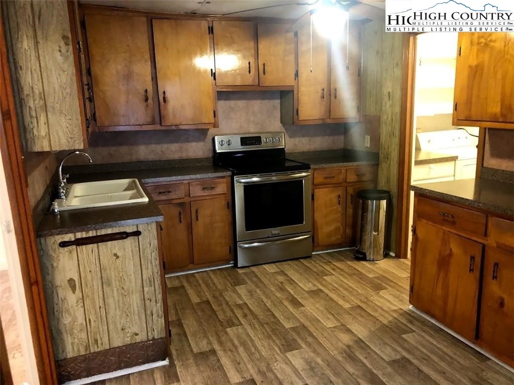 545 School House Road