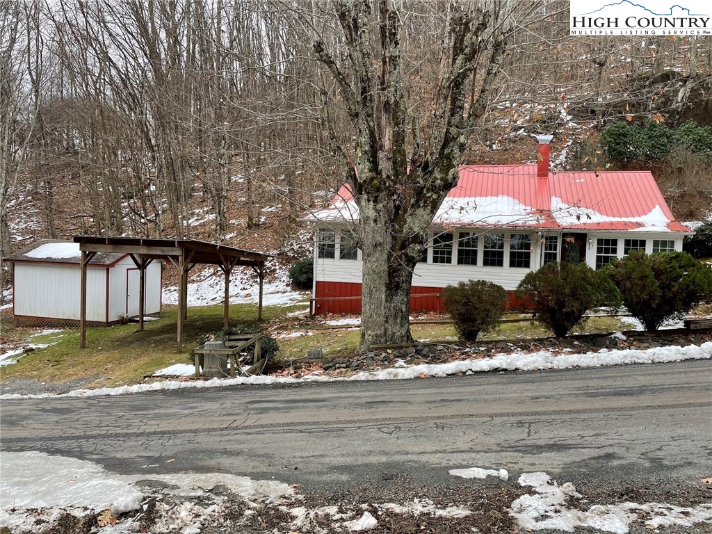 545 School House Road