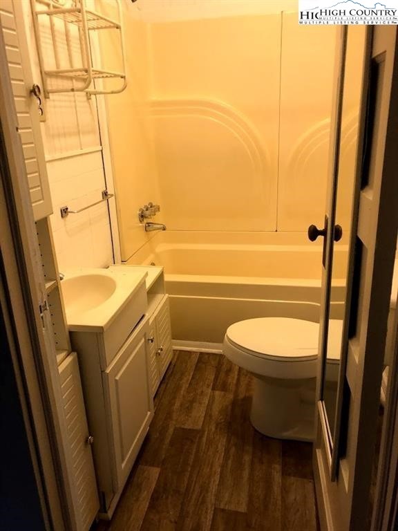 545 School House Road