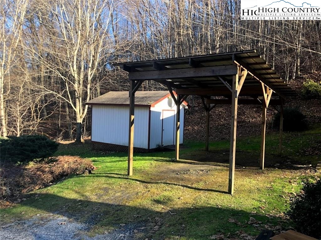 545 School House Road