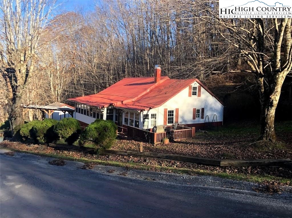 545 School House Road