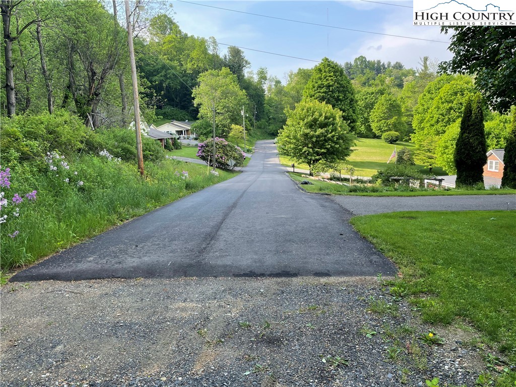 510 Meadow Lane Avenue