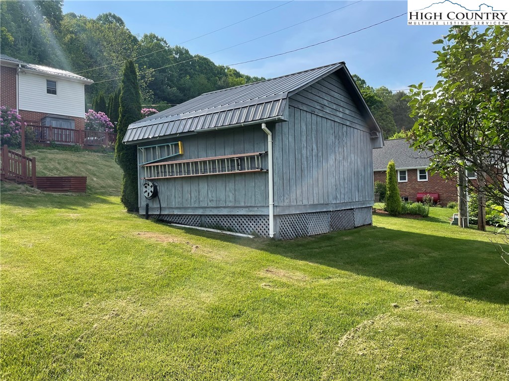 510 Meadow Lane Avenue