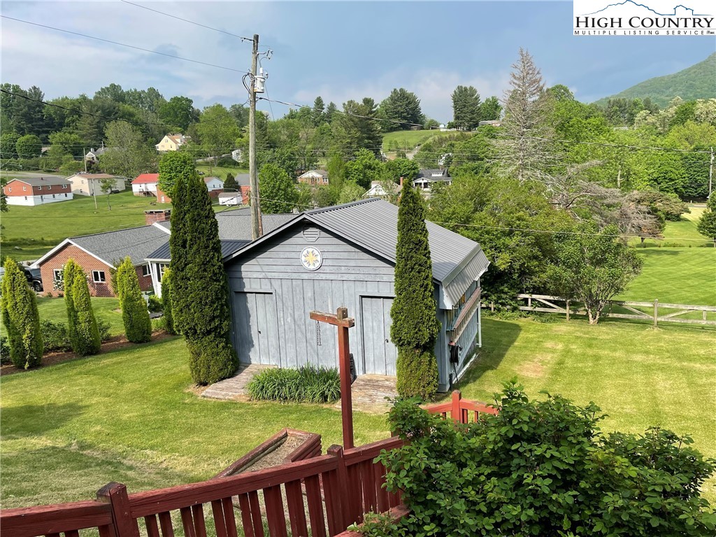 510 Meadow Lane Avenue