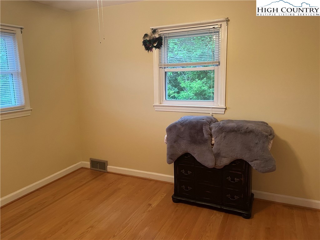 510 Meadow Lane Avenue