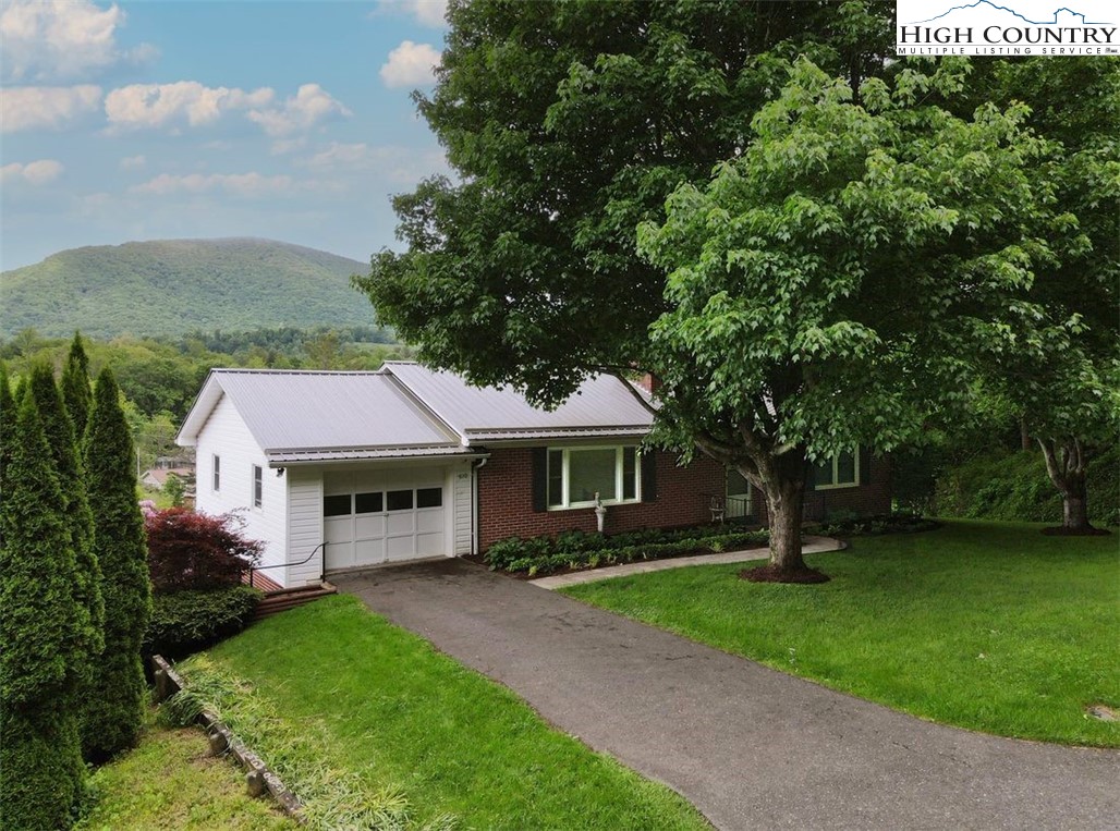 510 Meadow Lane Avenue