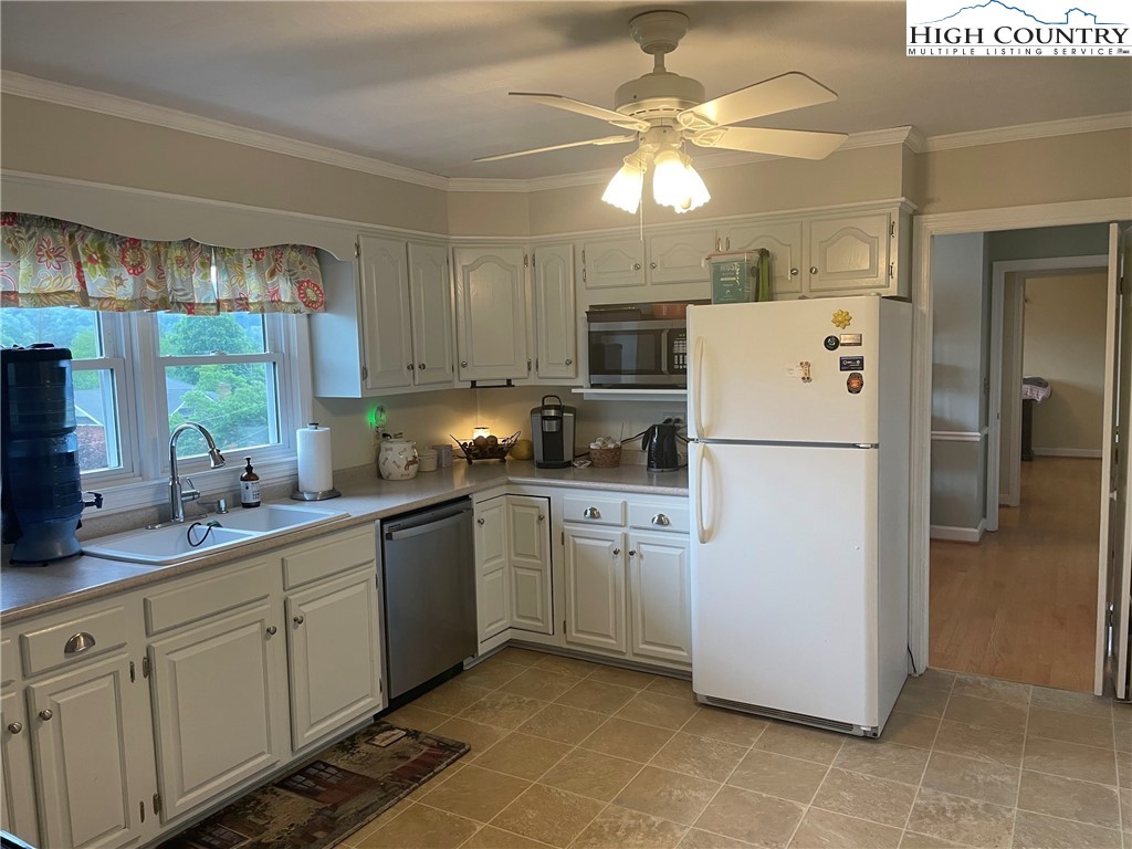 510 Meadow Lane Avenue