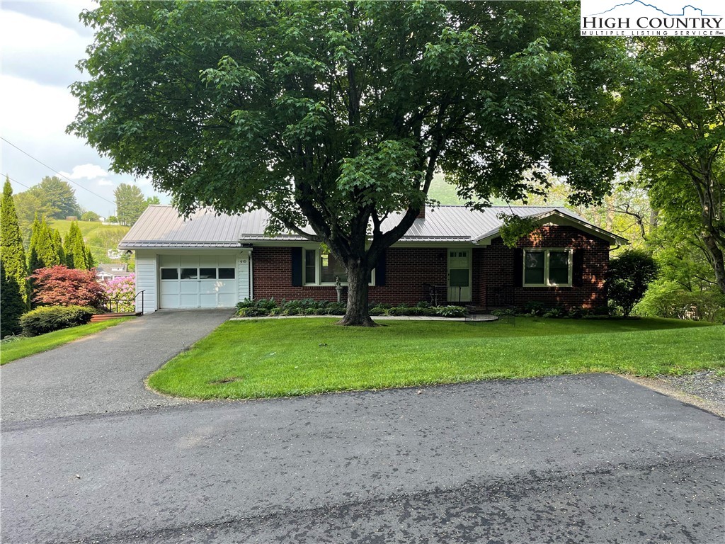 510 Meadow Lane Avenue