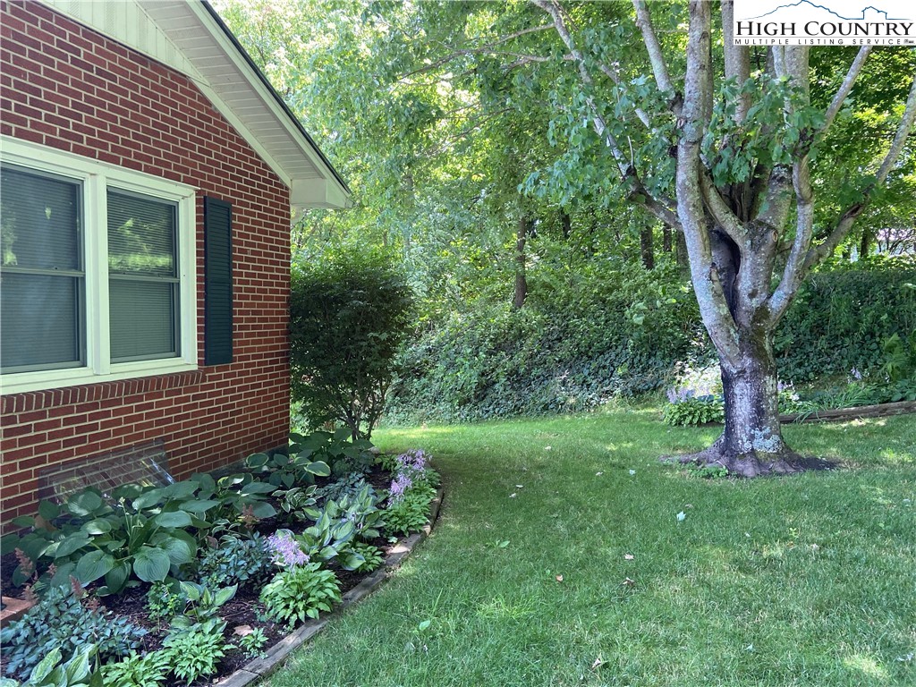 510 Meadow Lane Avenue