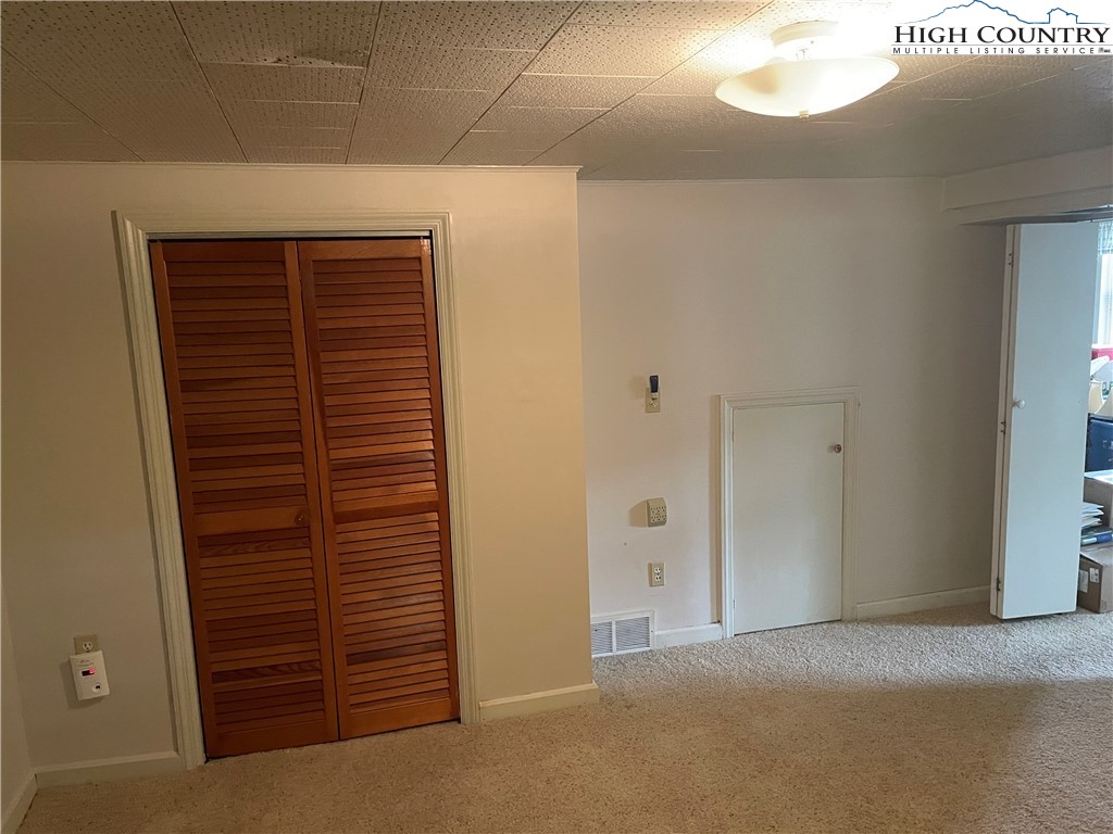 510 Meadow Lane Avenue