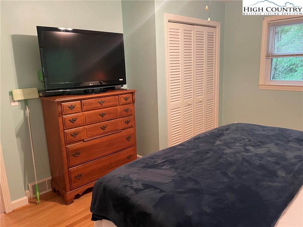 510 Meadow Lane Avenue