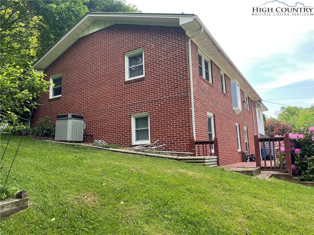 510 Meadow Lane Avenue