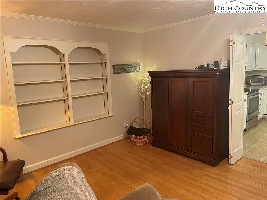 510 Meadow Lane Avenue