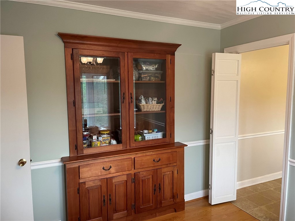 510 Meadow Lane Avenue