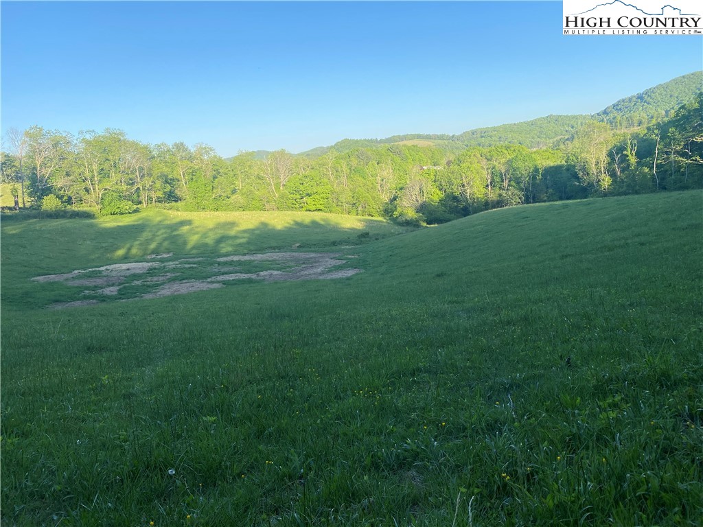 TBD Little Peak Creek & Ore Knob Manor Road