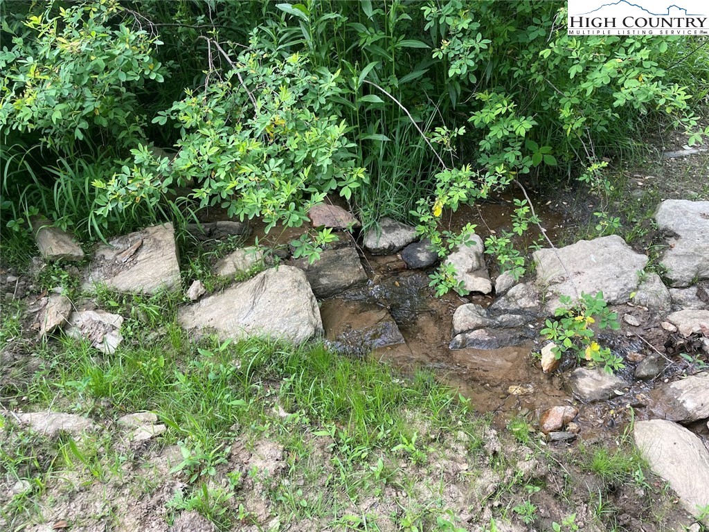 TBD Little Peak Creek & Ore Knob Manor Road