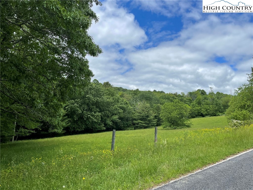 TBD Little Peak Creek & Ore Knob Manor Road