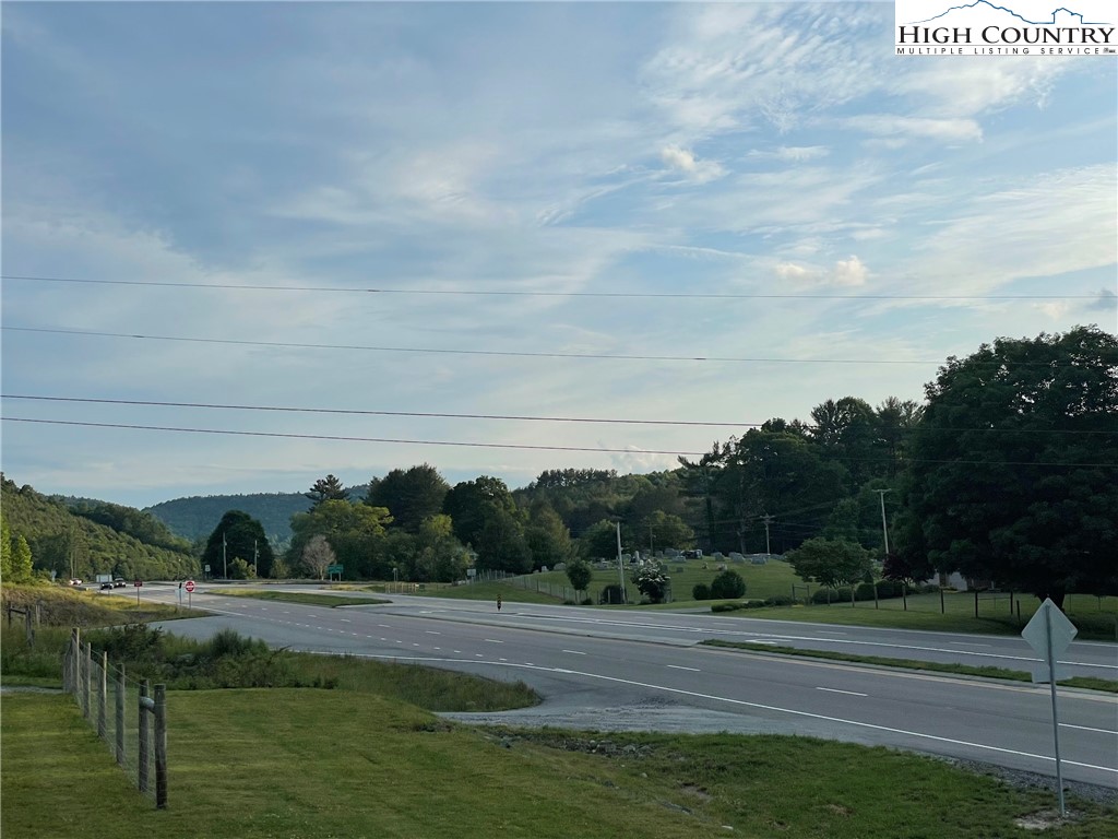 13683 and 13719 S US Hwy 221 S