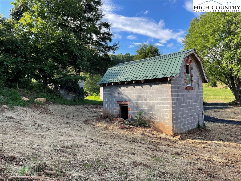 309 Laurel Knob Road