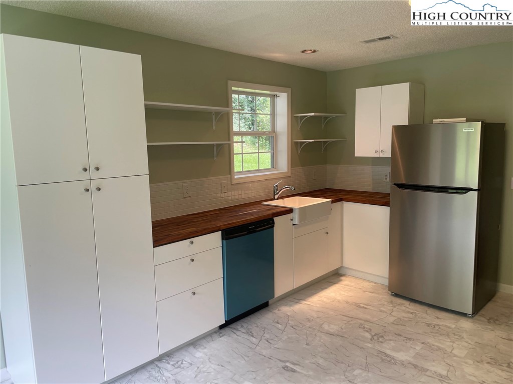 476 N Fulton Reeves Road