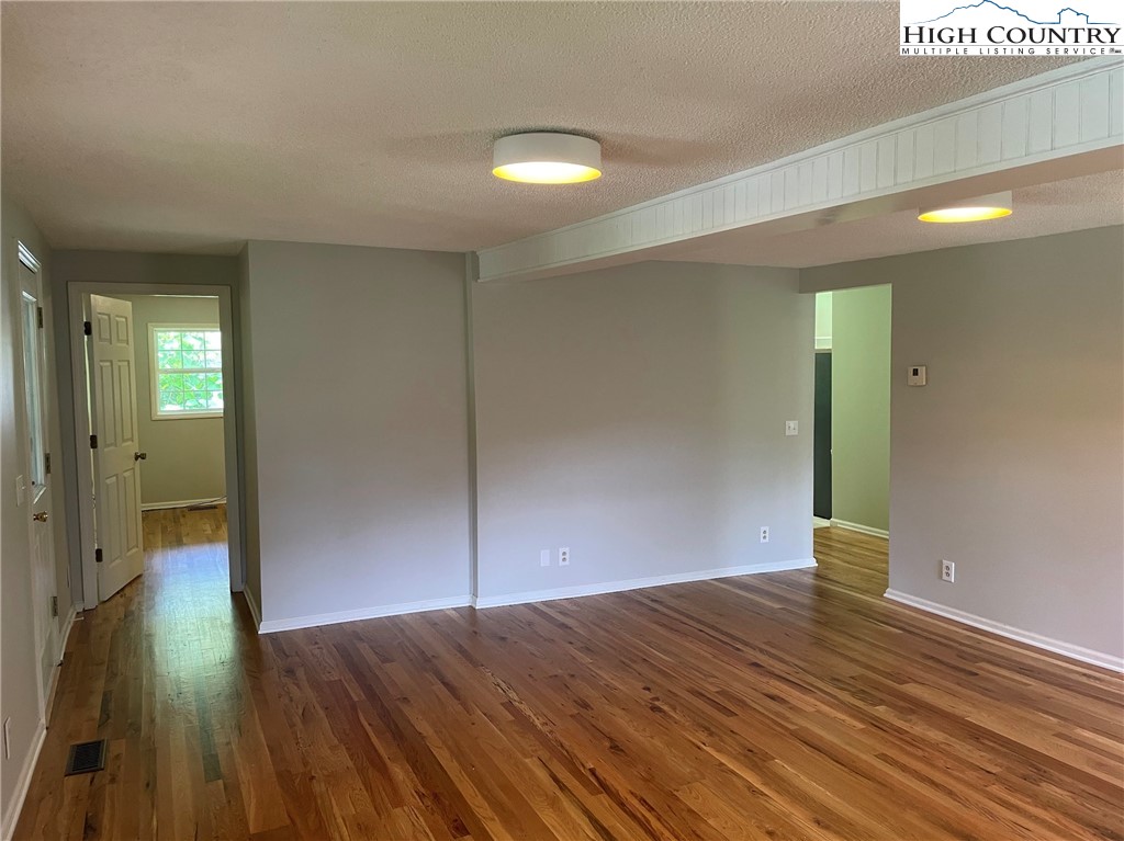 476 N Fulton Reeves Road