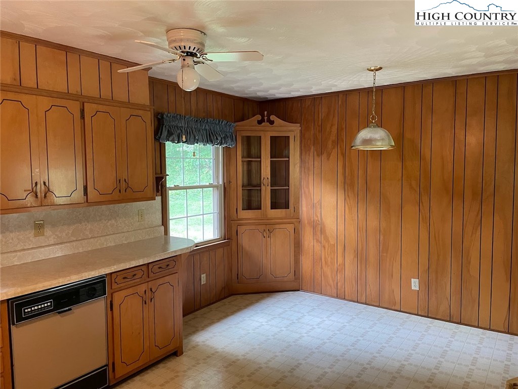 1216 S Jefferson Avenue