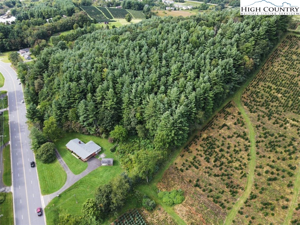 1216 S Jefferson Avenue