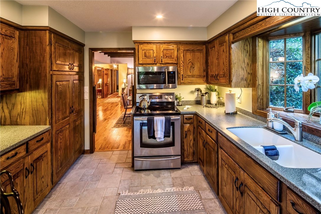 491 Mountain Air Lane