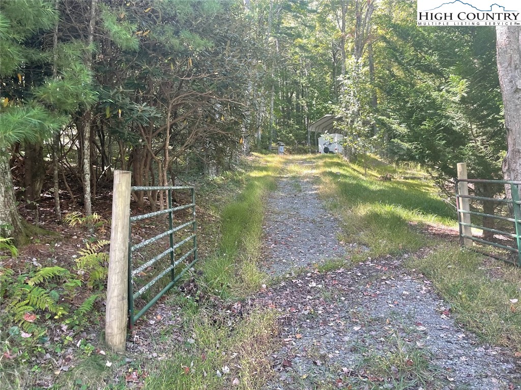 4471 Mountain View Road