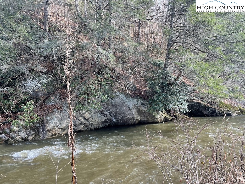 5 Big Helton Creek Road