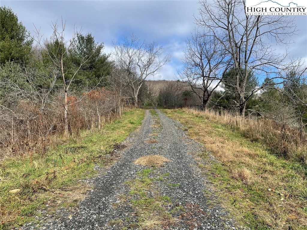 5 Big Helton Creek Road