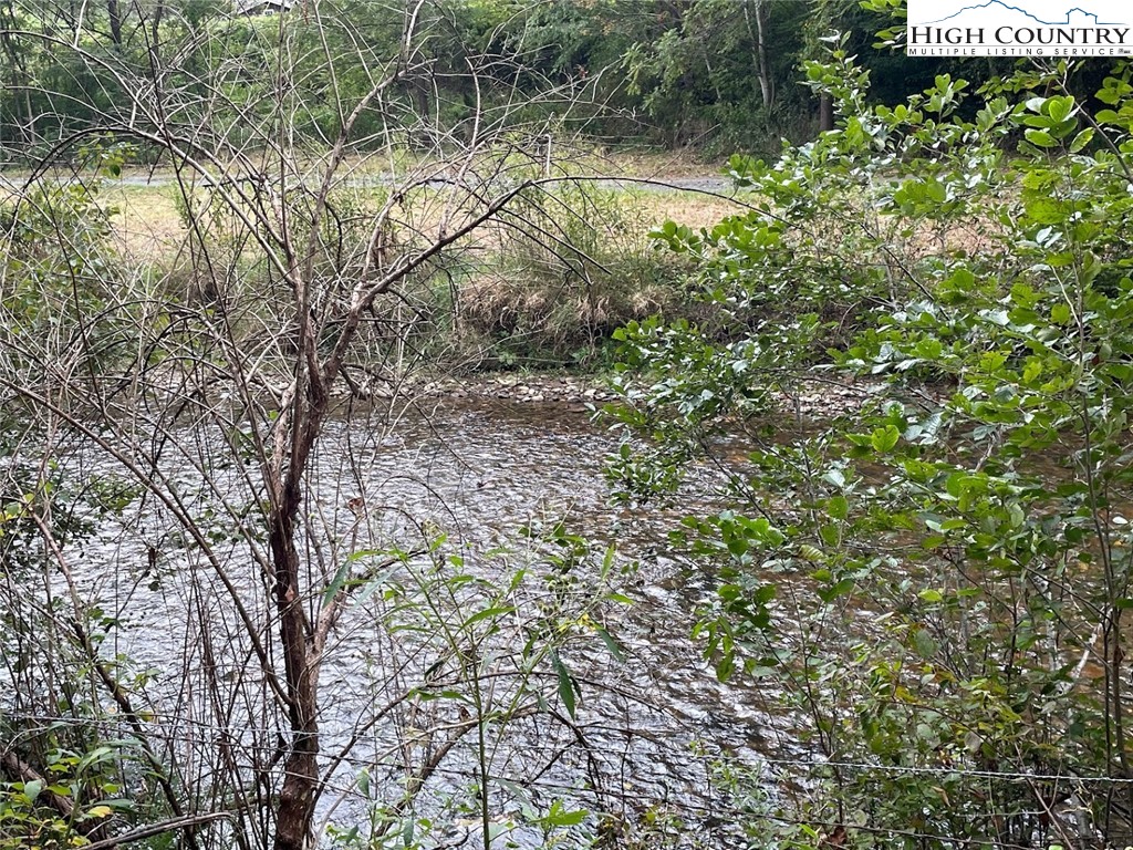 5 Big Helton Creek Road