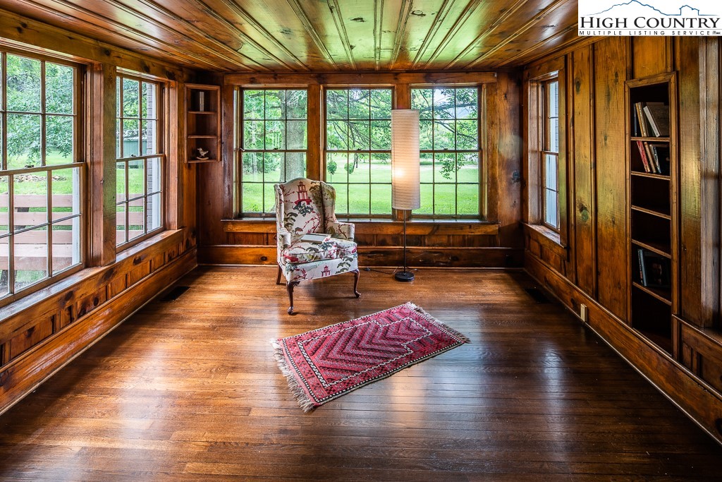 414 N Jefferson Avenue