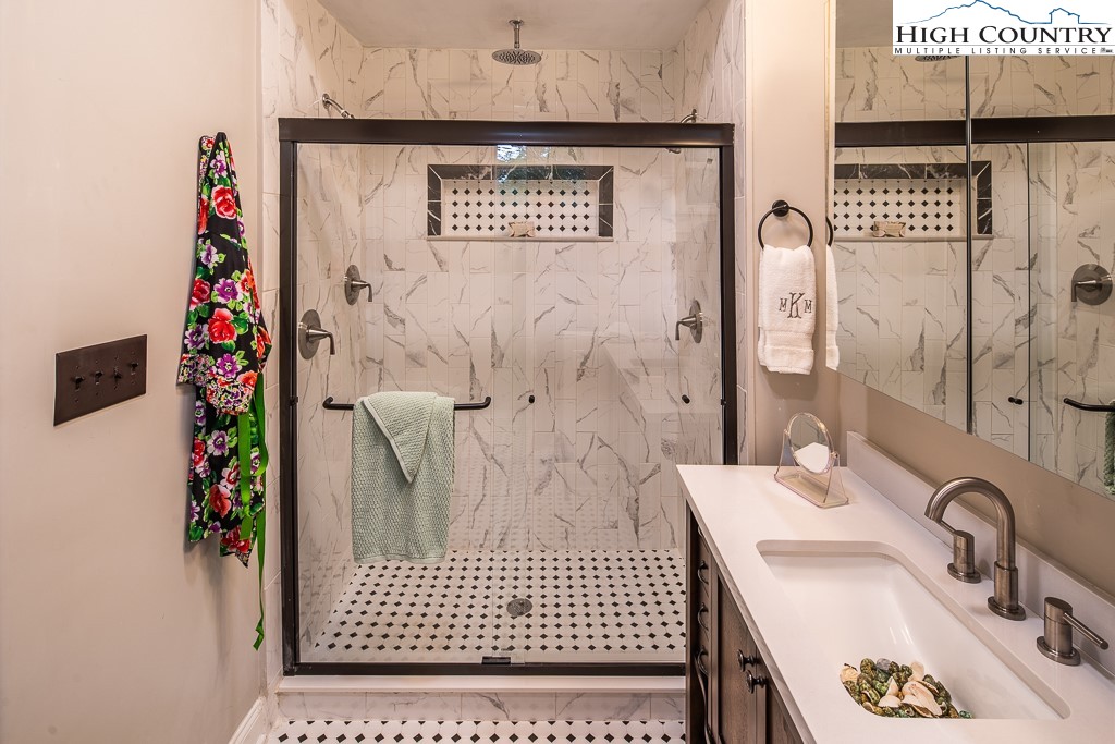 414 N Jefferson Avenue