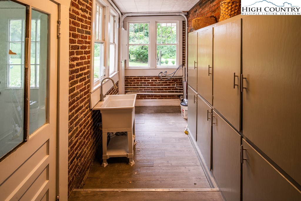 414 N Jefferson Avenue