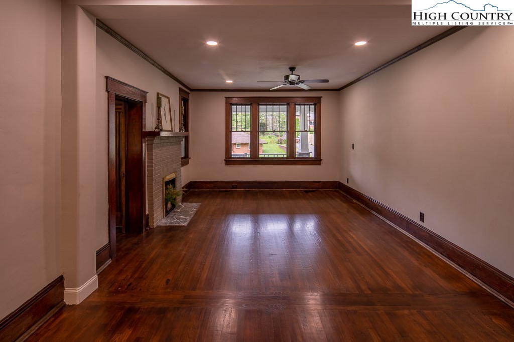 414 N Jefferson Avenue