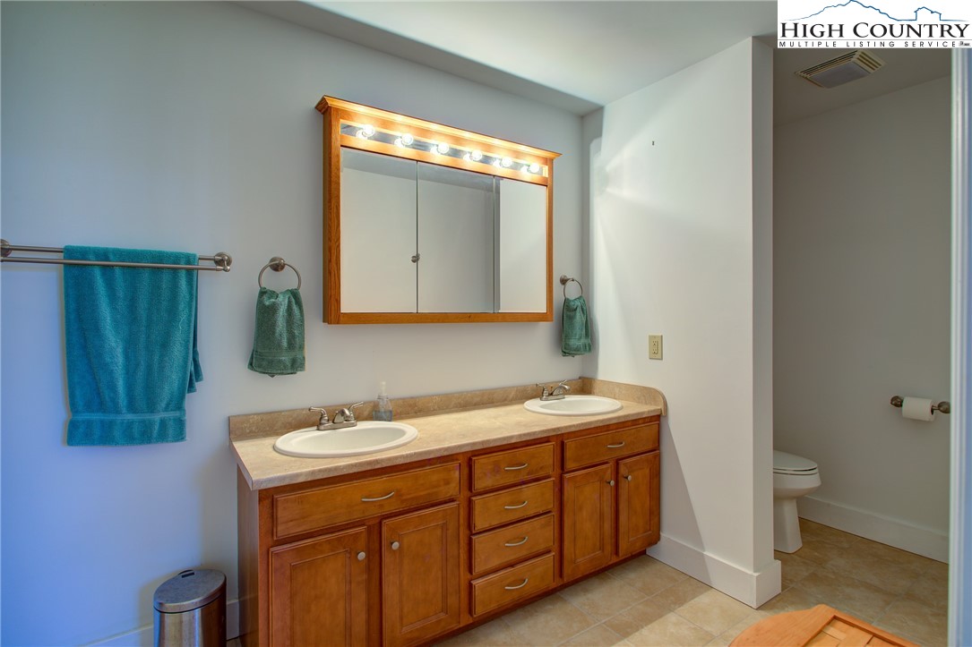 215 S Jefferson Avenue 215