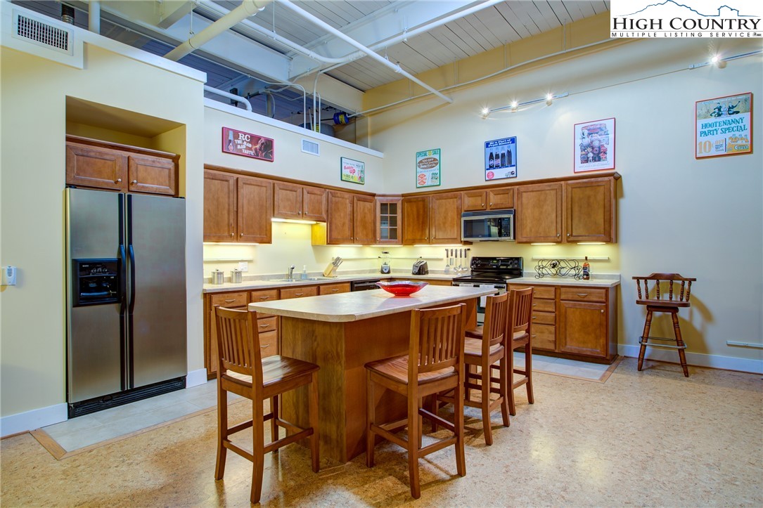 215 S Jefferson Avenue 215