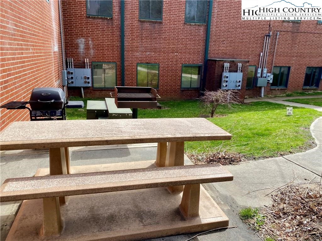 215 S. Jefferson Avenue 108