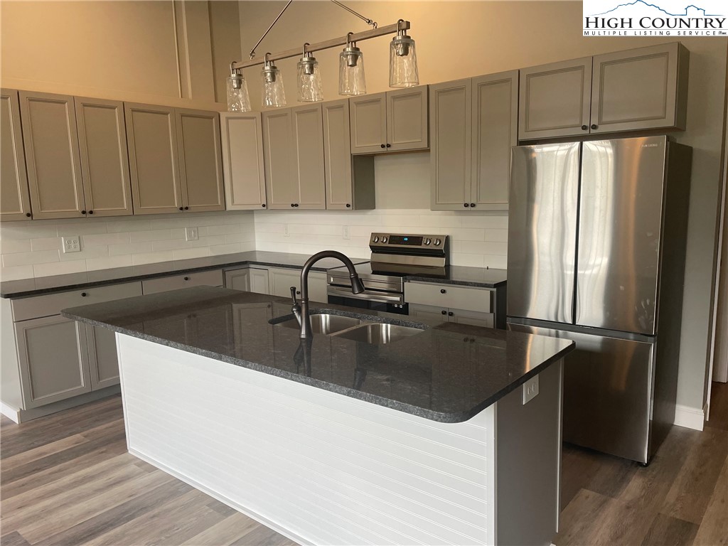 215 S. Jefferson Avenue 108