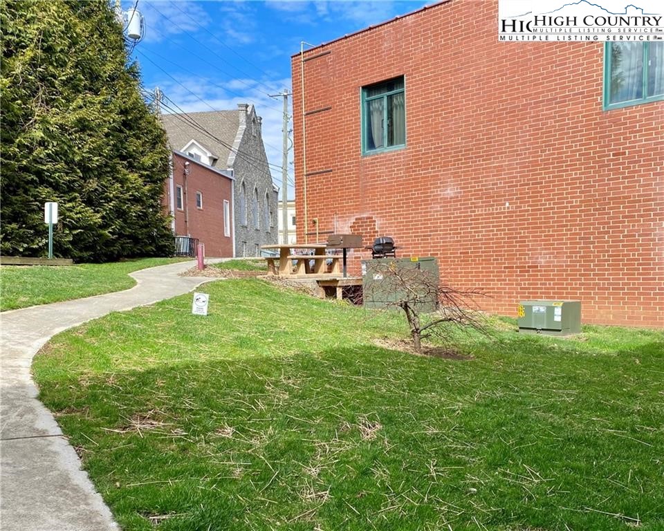 215 S. Jefferson Avenue 108