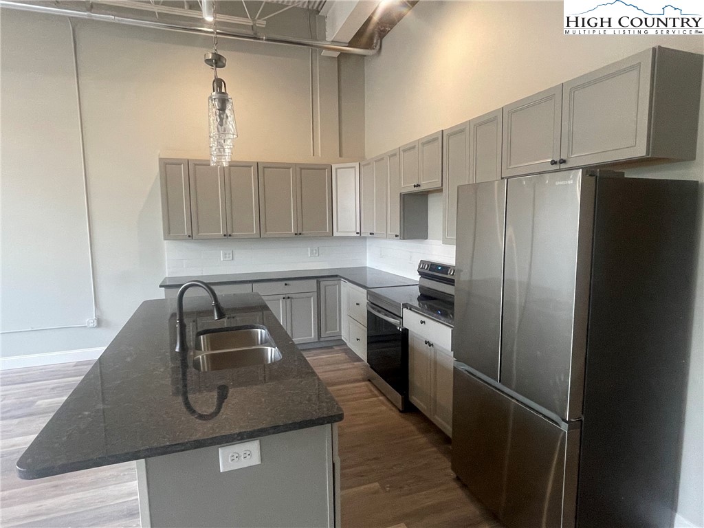 215 S. Jefferson Avenue 108