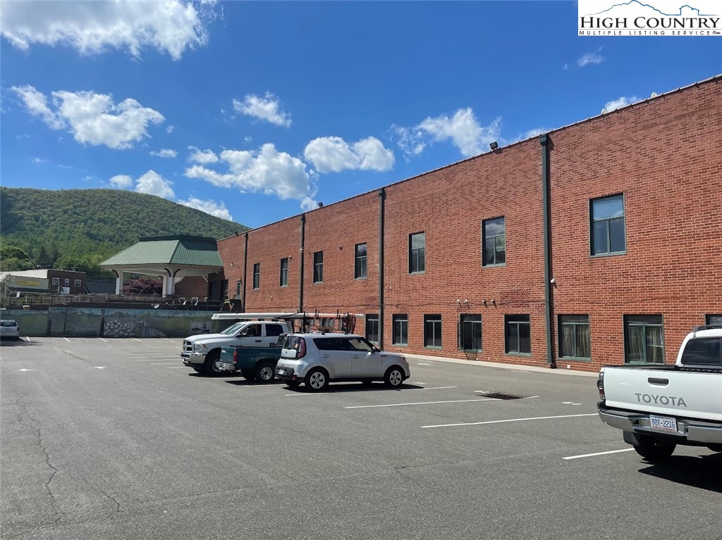 215 S. Jefferson Avenue 108