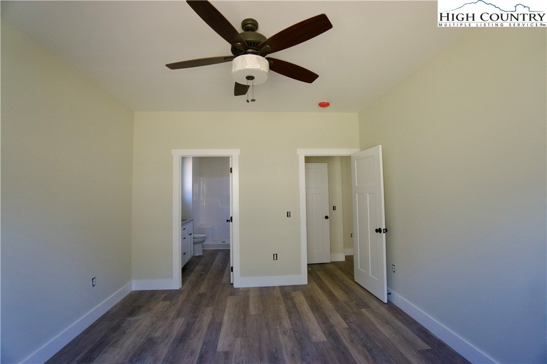 264 W Evergreen Street