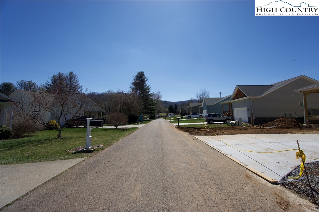 264 W Evergreen Street