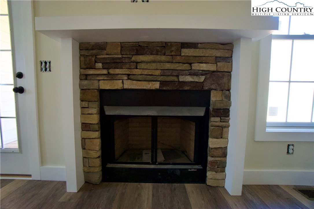 264 W Evergreen Street