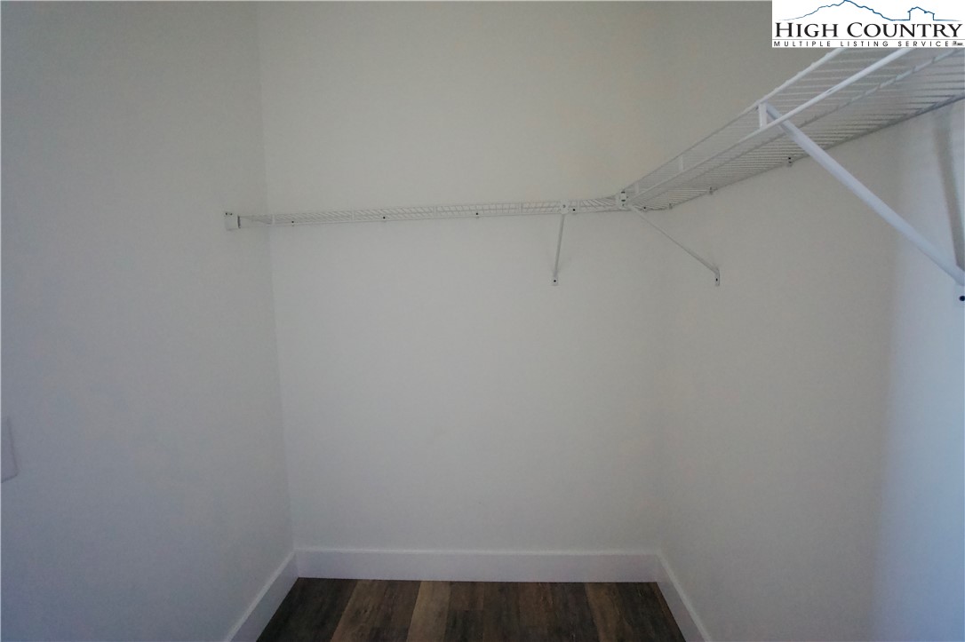 264 W Evergreen Street