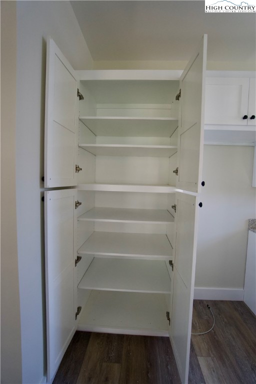 264 W Evergreen Street