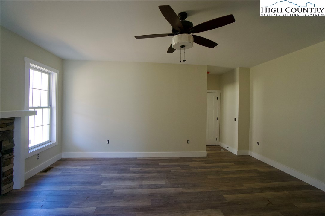 264 W Evergreen Street