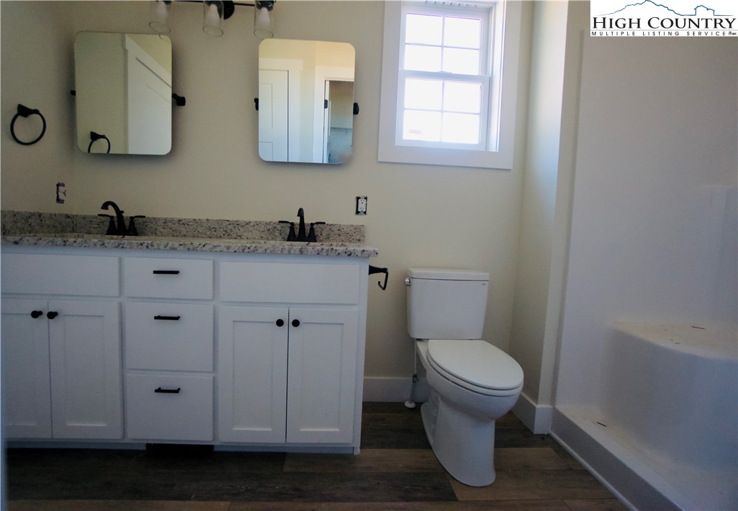 264 W Evergreen Street